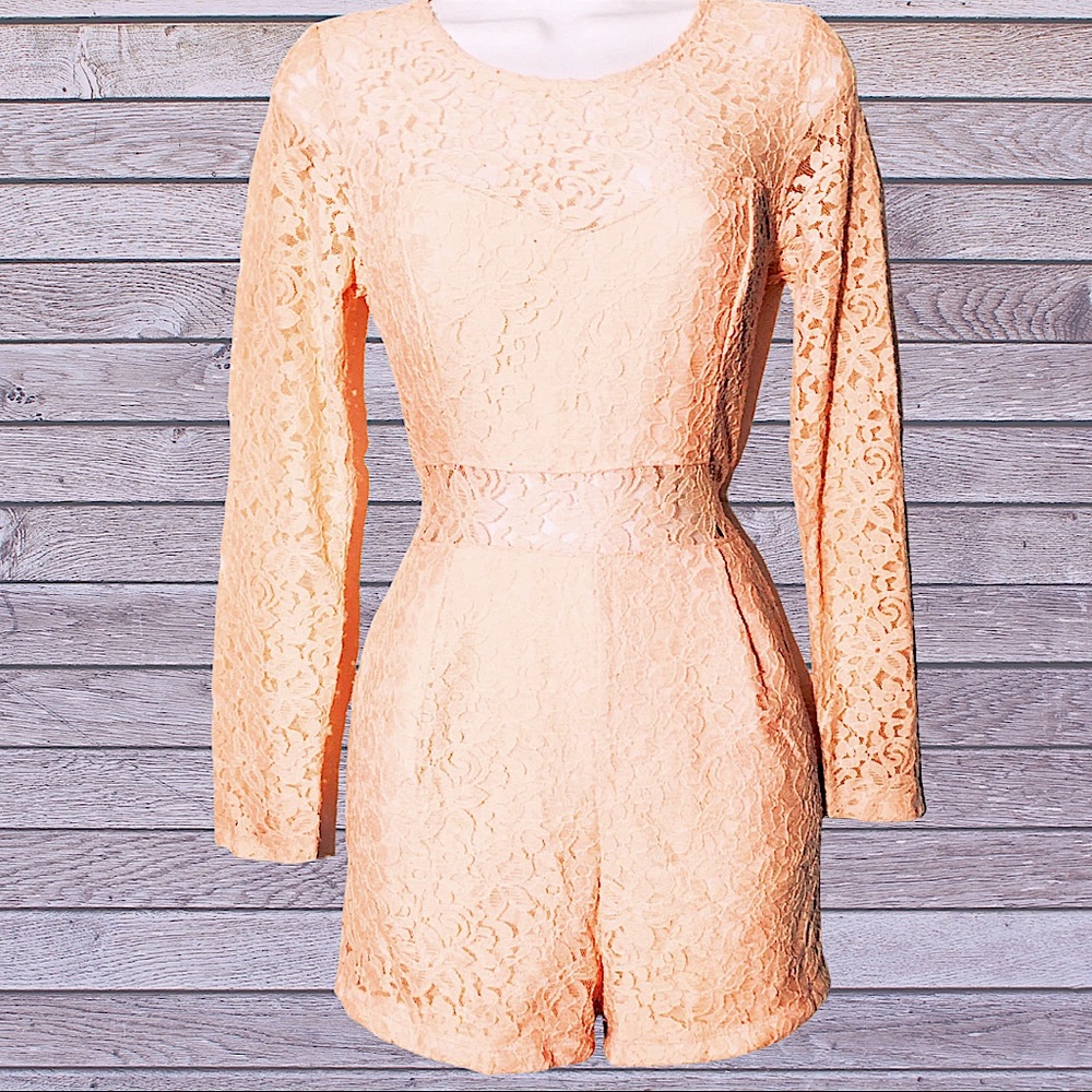 PEACH LACE LONG SLEEVE JUMPSUIT SHORT ROMPER